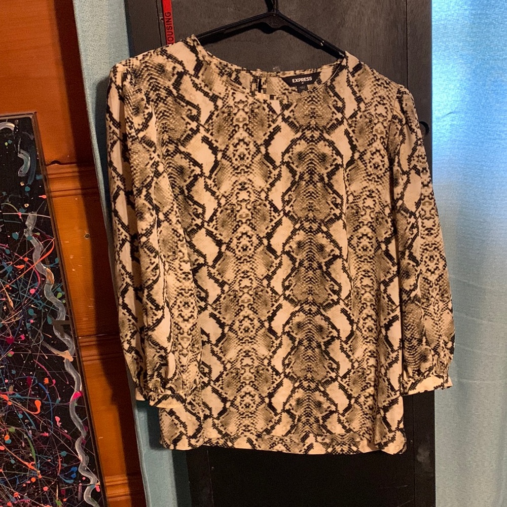 Snake skin print